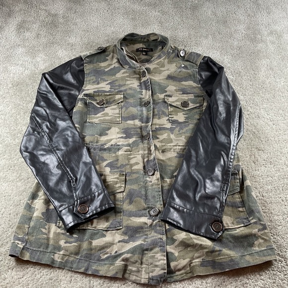 Camo Print Military Jacket with Faux Leather Sleeves Utility Style - Picture 1 of 6